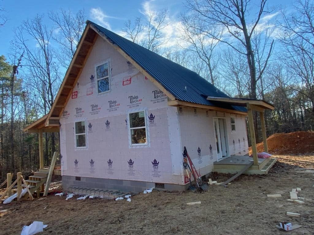 Standing seam metal roof